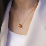 COLLIER HELINE